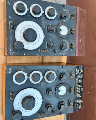 Strumento vintage anni 30 radio a valvole