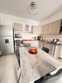 Villetta di recente costruzione con ampio cortile