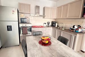 Villetta di recente costruzione con ampio cortile