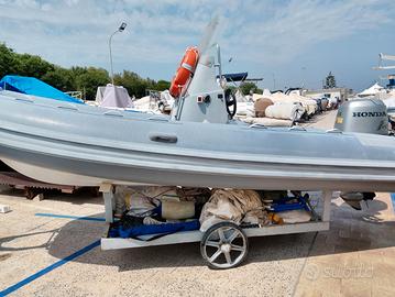 Gommone FANN 5.20 metri completo di motore 75 cv