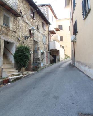2 LOCALI A CASAPROTA