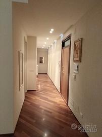 Camera singola in appartamento arredato