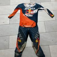 Completo redbull kini ktm