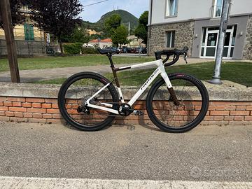 824. PARDUS URAGANO EVO – Carbon Gravel