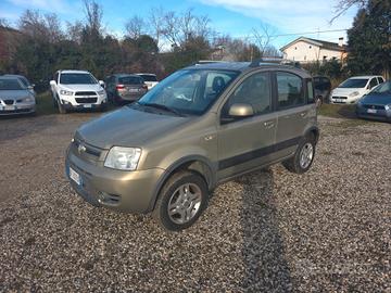 Fiat Panda 1.3 MJT 16V DPF 4x4 Climbing