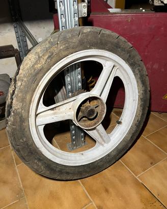 Cerchi tre razze per tubone