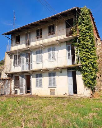 CASA SEMINDIPENDENTE A ZIMONE