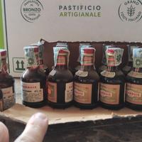16 bottigliette mignon di Drambuie