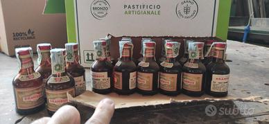 16 bottigliette mignon di Drambuie