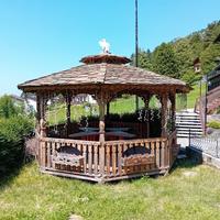 GAZEBO IN LEGNO