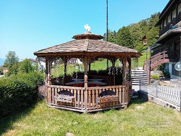 GAZEBO IN LEGNO