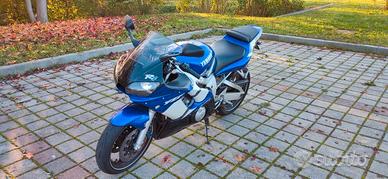 Yamaha YZF R6 - 2001