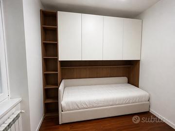 Armadio a Ponte con Letto e Cassettone