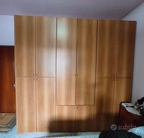 armadio 6 ante tinta noce