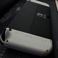 Nintendo Switch OLED bianca + 8 giochi