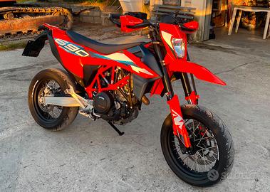 Ktm SMC R 690 2024