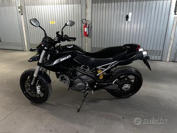 Ducati Hypermotard 796