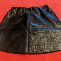 Gonna ecopelle Tezenis mai usata taglia S nera