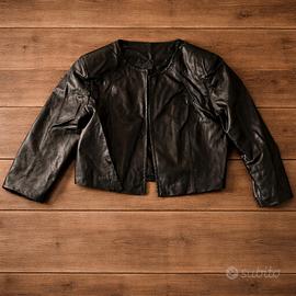 Giacca nera effetto pelle – super versatile e di t