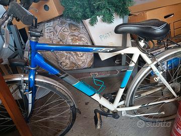 bicicletta uomo e bambino