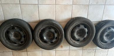 Set completo cerchi in ferro raggio R16