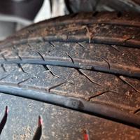 gomme  215/60/18 98h