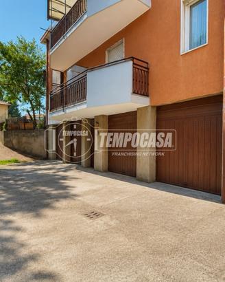 TRILOCALE CON TERRAZZO, BOX DOPPIO E CANTINA IN CE