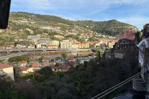 MULTILOCALE A VENTIMIGLIA