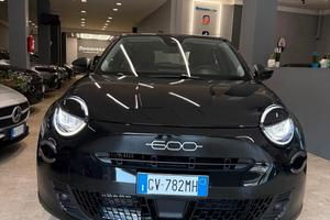 Fiat 600 Hybrid 110 CV DCT MHEV Icon
