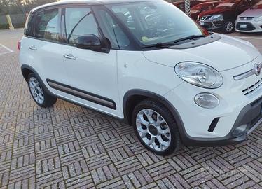 Fiat 500L Trekking 1.6 mtj 120,solo per ricambi