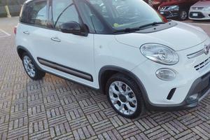 Fiat 500L Trekking 1.6 mtj 120,solo per ricambi