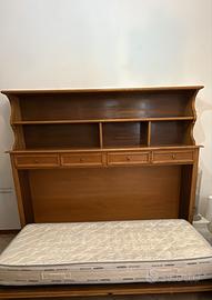 Armadio letto in noce come nuovo