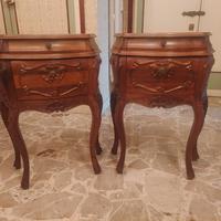 2 Comodini Stile Luigi XV  in noce