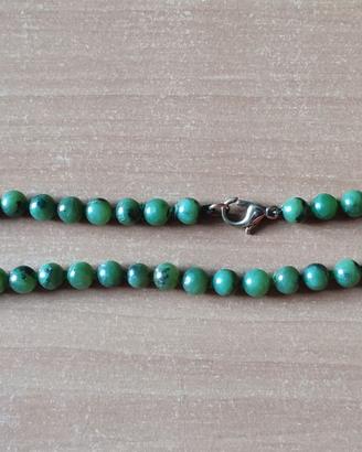 Collana da donna con perle verdi 