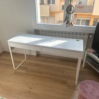 Scrivania ikea modello micke
