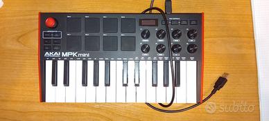  microfono + scheda audio + tastiera 