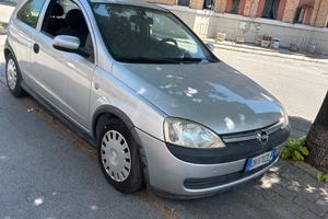 Opel Corsa 1.0 benzina neopatentati 2003