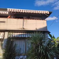 Tende da sole a bracci