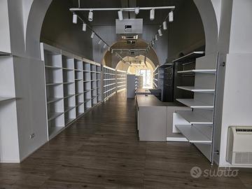 Arredo Completo per Negozio PREZZO SUPER