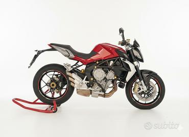 MV Agusta Brutale 800