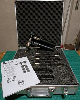 Insertatrice rivettatrice Rivit riv906