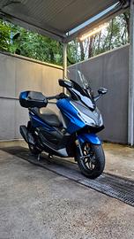 Honda Forza 350 Deluxe