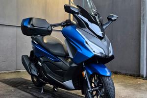 Honda Forza 350 Deluxe