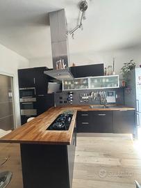 Cucina con penisola