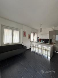 APPARTAMENTO PER BREVI PERIODI-LECCO