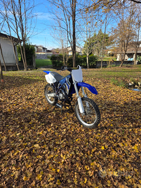 Yamaha YZ 125