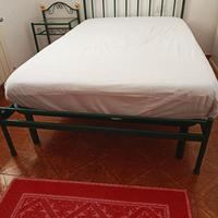 Letto una piazza e mezza + comodino