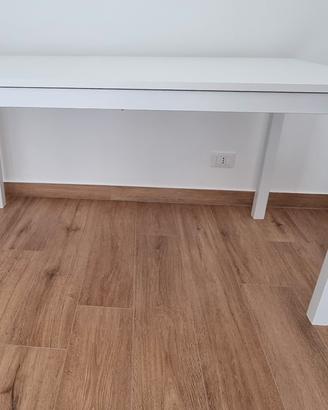 tavolo allungabile bianco più eventuali 4 sedie