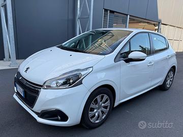 Peugeot 208 98 Mila km