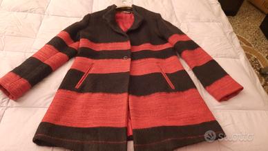 CAPPOTTO DESIGUAL ROSSO E NERO TG.42